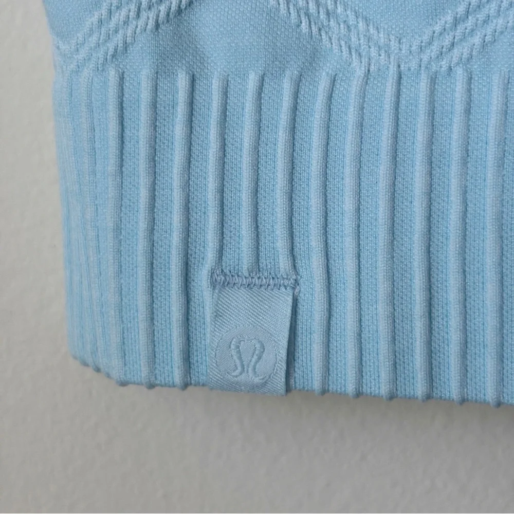 Lululemon Heathered Blue Caspian Rest Less Pullover Top Sz 4
